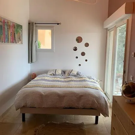 Holiday home Maison Dans Les Hauteurs De Valcros La Londe-les-Maures