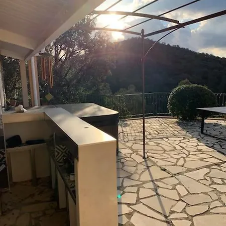 Holiday home Maison Dans Les Hauteurs De Valcros