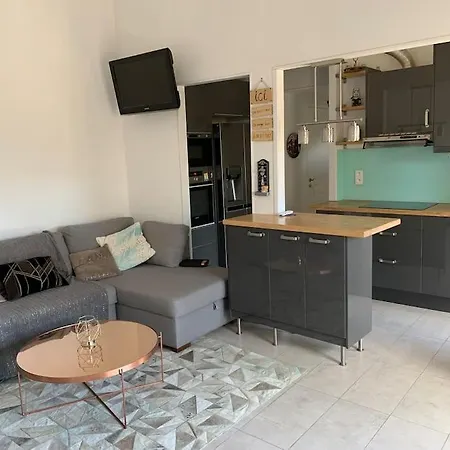 Holiday home Maison Dans Les Hauteurs De Valcros La Londe-les-Maures